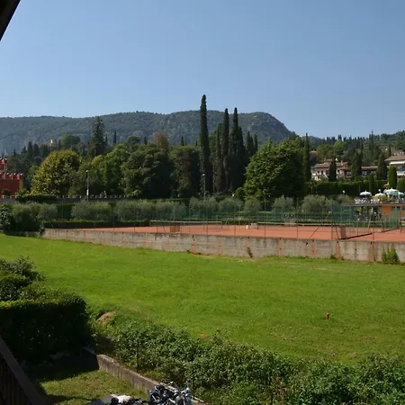 Trilocale Palazzo Garda Garda (Verona)