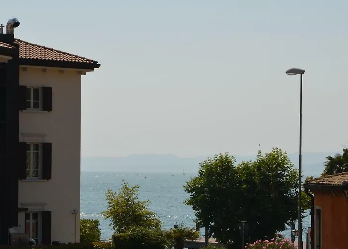 Trilocale Palazzo Apartment